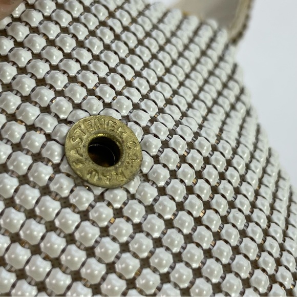 Vintage 1930s Whiting Davis White Mesh Clutch Purse Vintage Envelope Style Purse - Picture 9 of 17